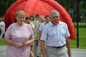 Штурвал любви держите крепко!