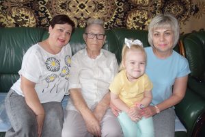 Счастье жить, повторяясь во всём в своих детях