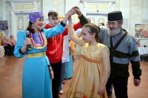 Край многонациональный, любимый, единственный