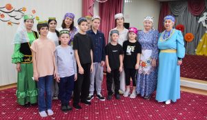 Баурсаки и «корэш» для ребят «Гармонии»