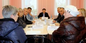 Жители деревни – о проблемах: о вывозе мусора и водопроводе