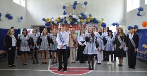 Звенел заливисто звонок – не с урока, не на урок…