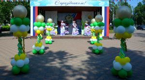 Для супружеских пар звучал тот колокольный звон
